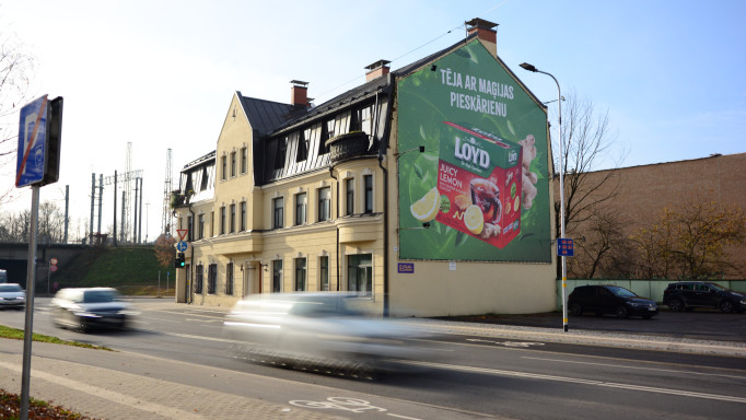 Lāčplēša iela 80